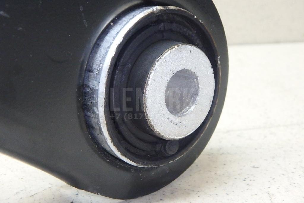 Рычаг задний верхний левый