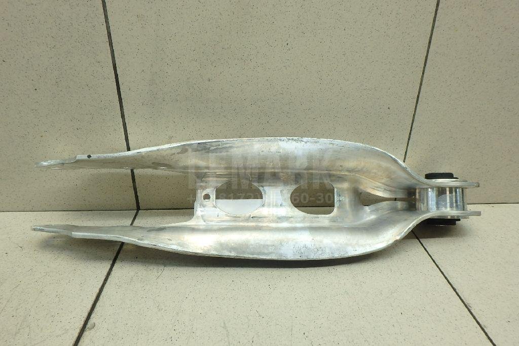 Рычаг задний поперечный