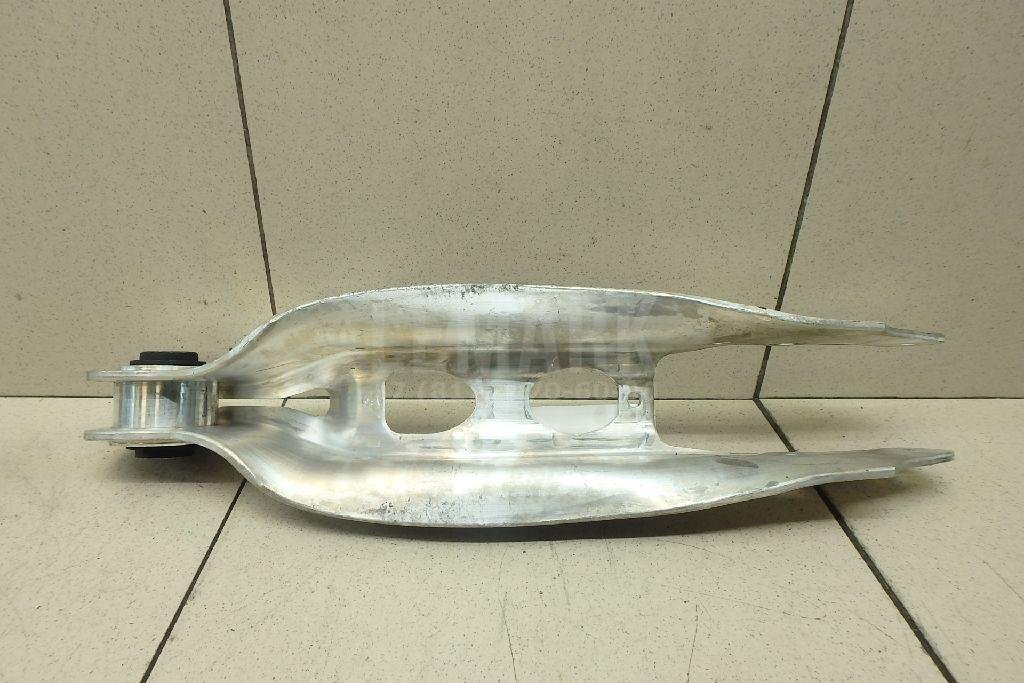 Рычаг задний поперечный