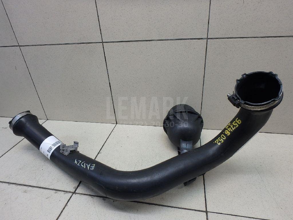 Патрубок интеркулера для  Audi 100 [C4] 1991-1994