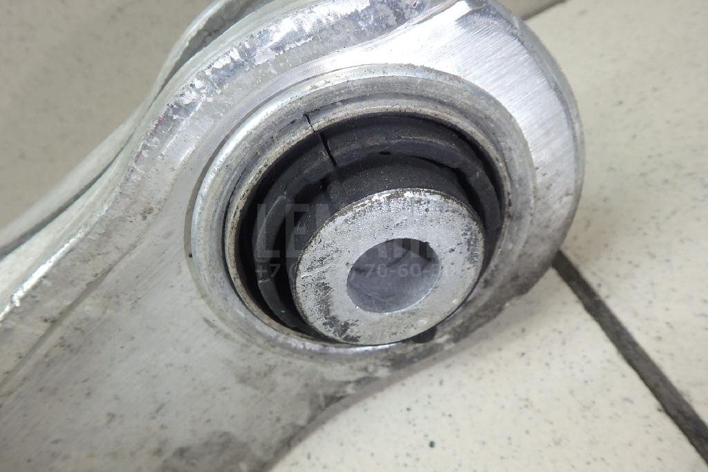 Рычаг задний поперечный