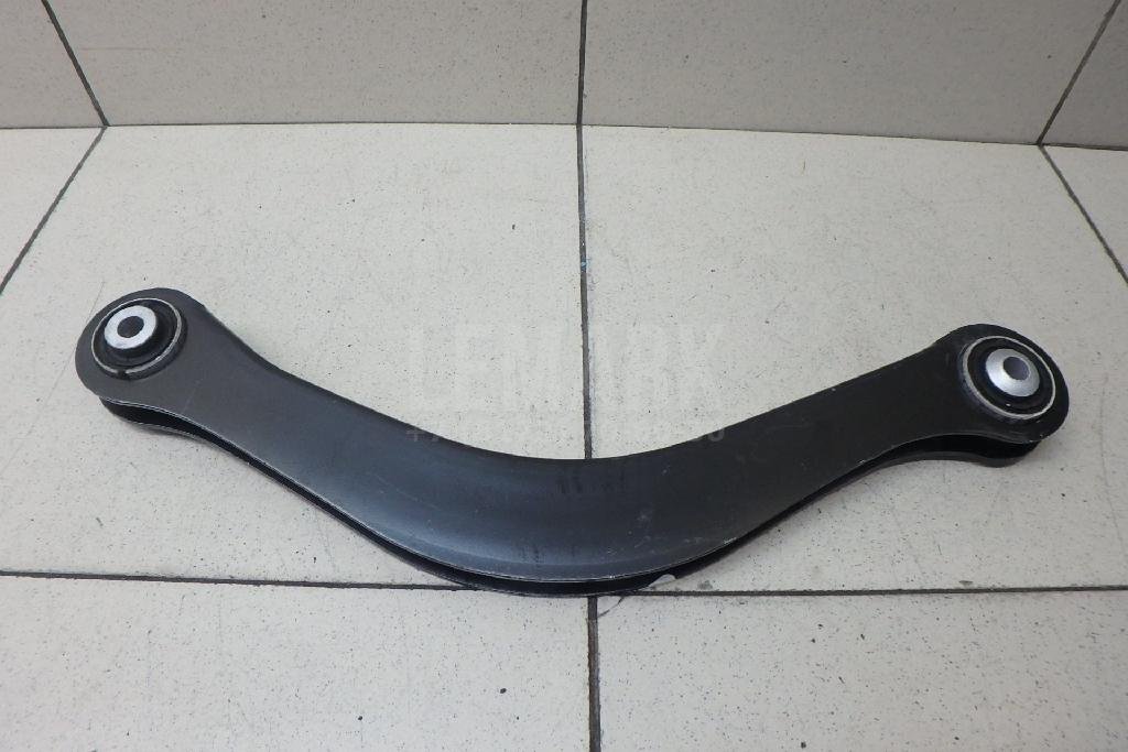 Рычаг задний верхний левый