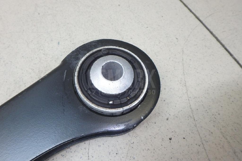 Рычаг задний верхний левый