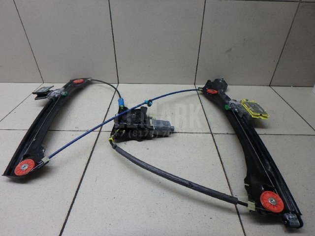 Стеклоподъемник электр. передний правый