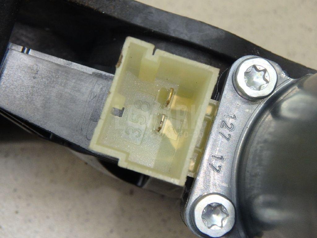 Стеклоподъемник электр. передний правый