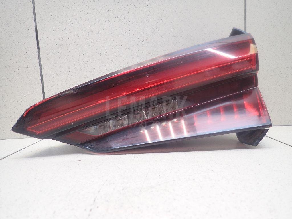 Фонарь задний внутренний правый