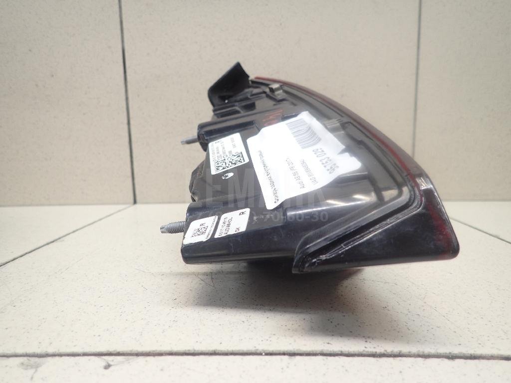 Фонарь задний внутренний правый