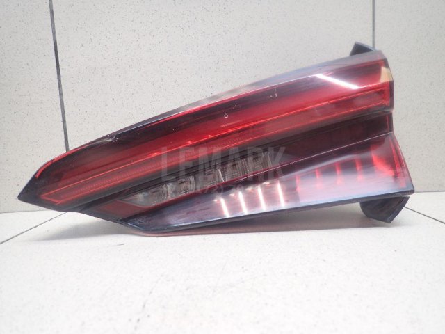 Фонарь задний внутренний правый