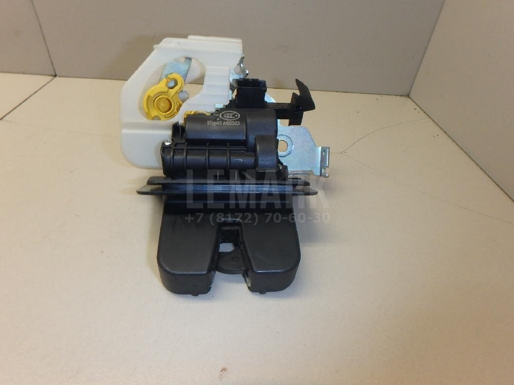 Замок багажника