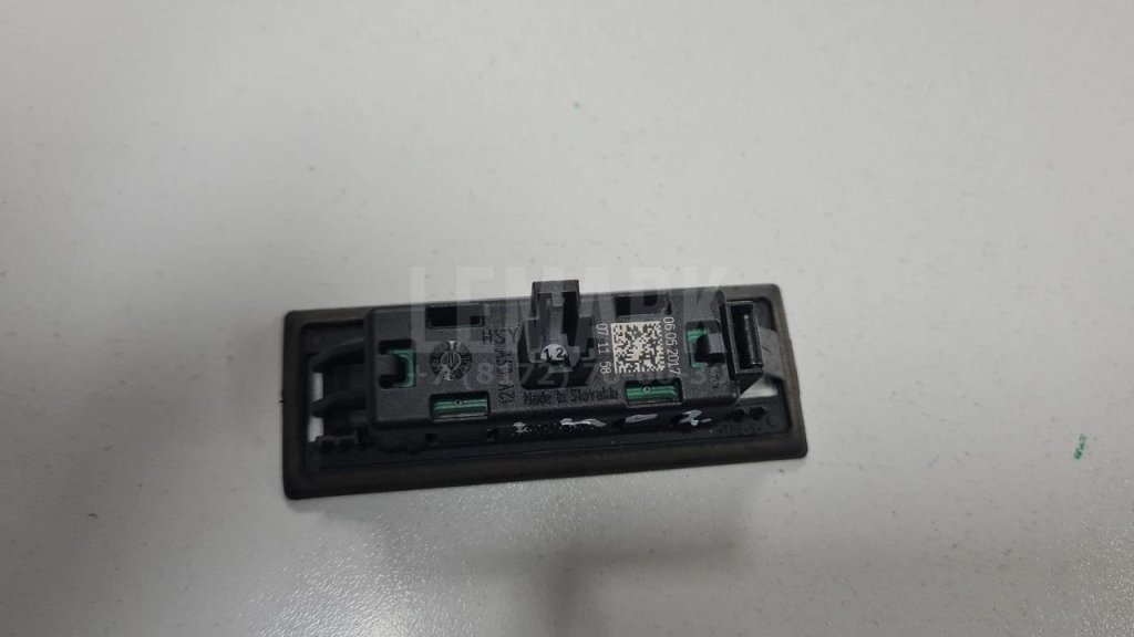 Фонарь подсветки номера