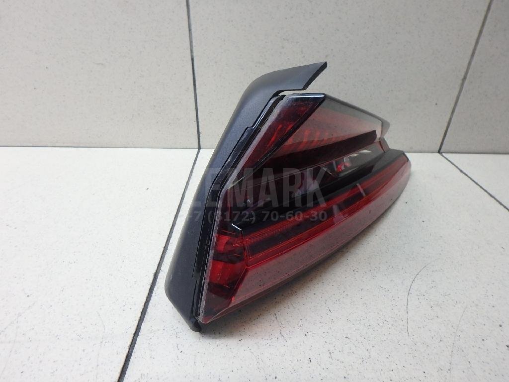 Фонарь задний внутренний правый