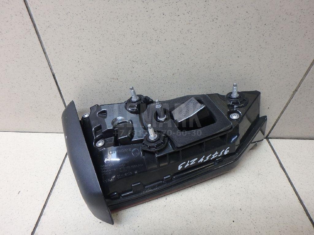 Фонарь задний внутренний правый