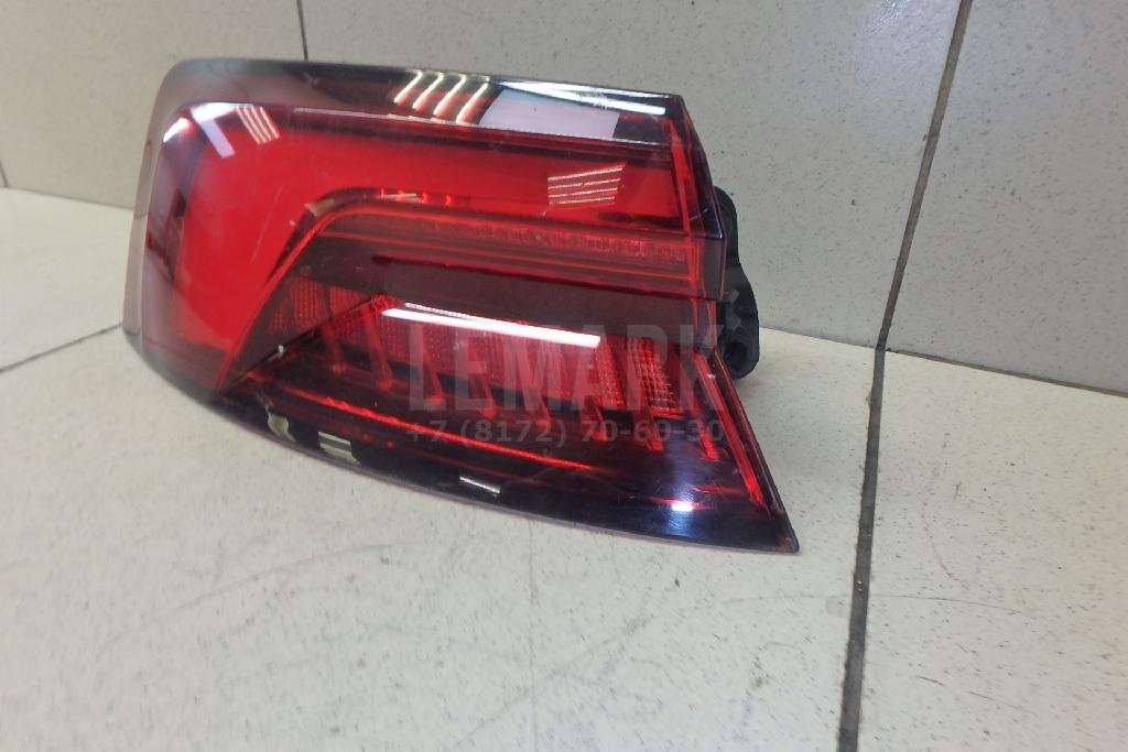 Фонарь задний наружный левый