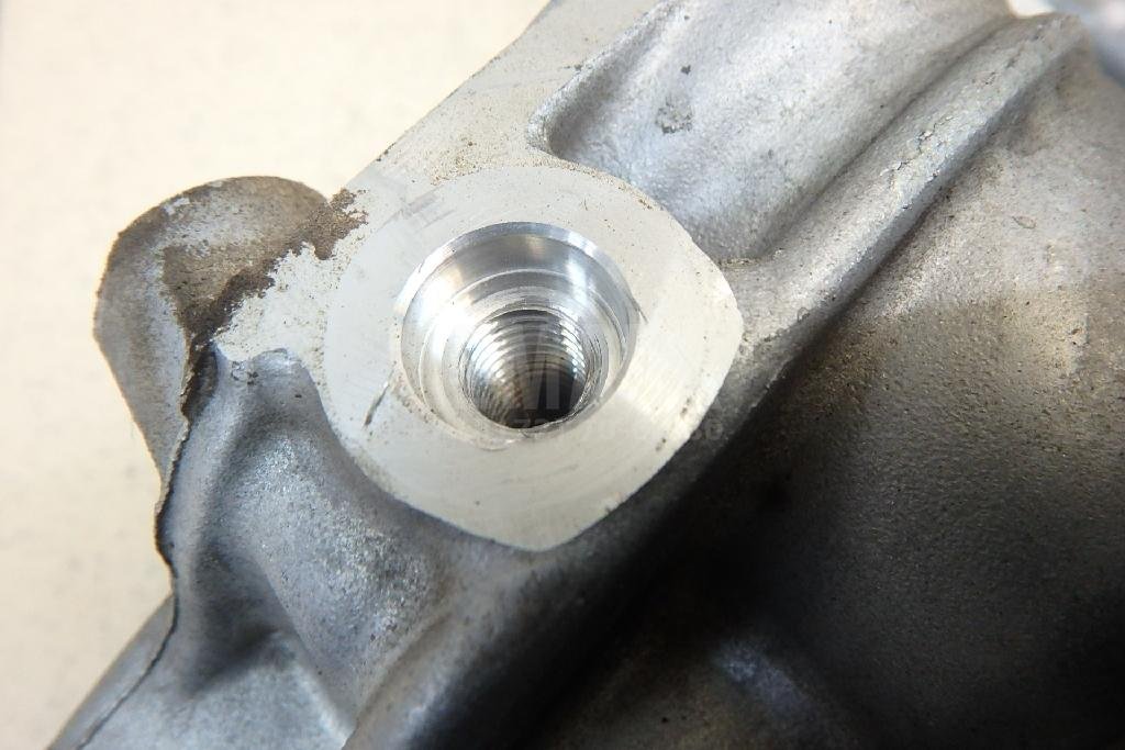 Кронштейн масляного фильтра