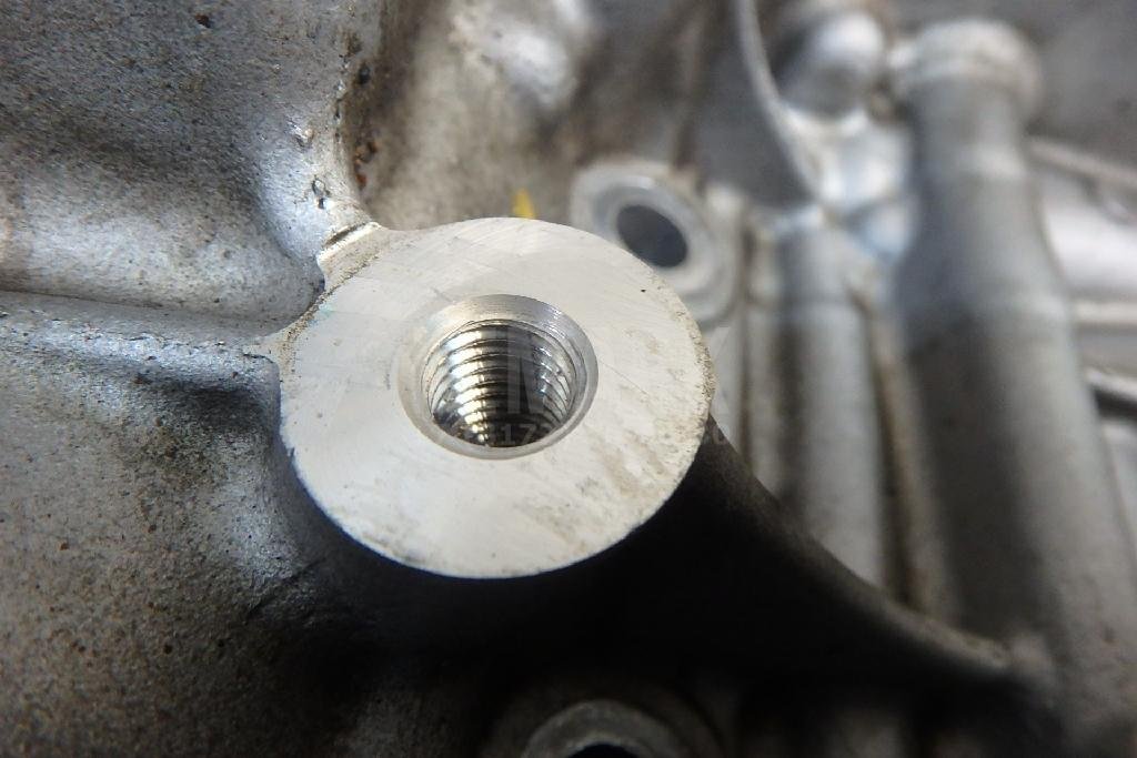 Кронштейн масляного фильтра