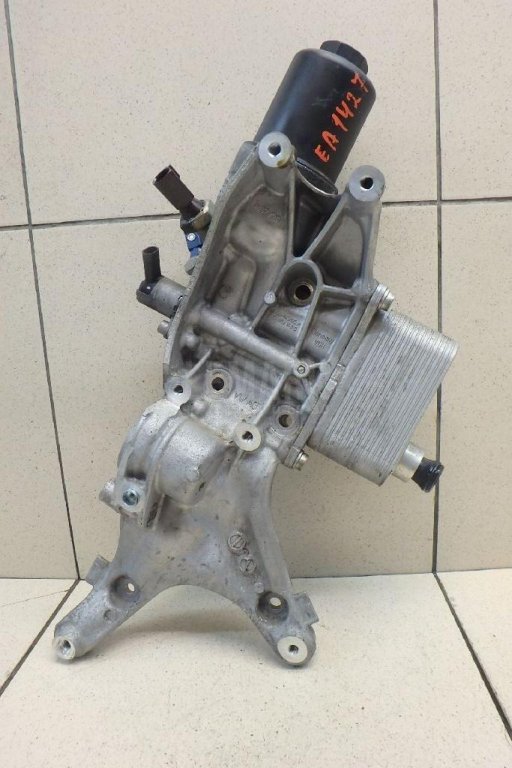 Кронштейн масляного фильтра