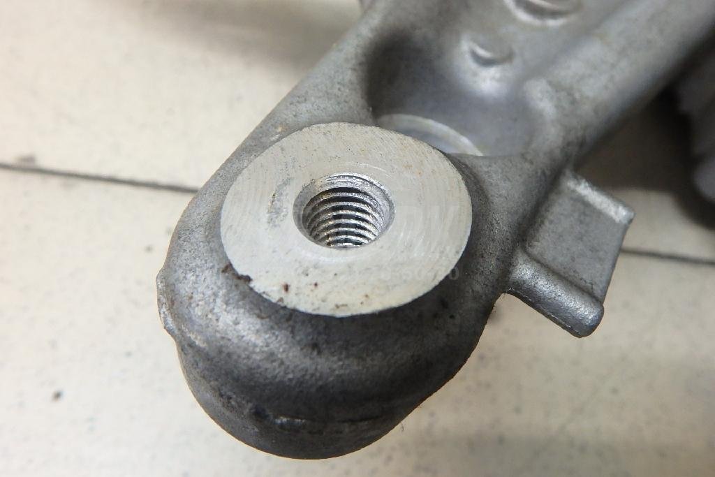 Кронштейн масляного фильтра