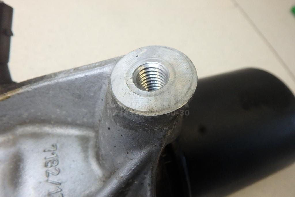 Кронштейн масляного фильтра