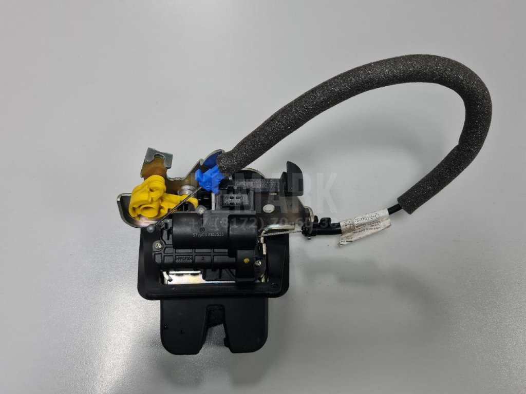 Замок багажника