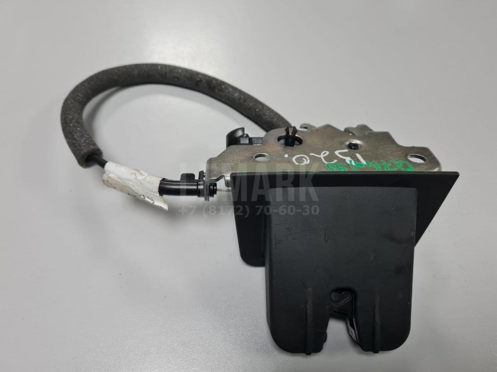 Замок багажника