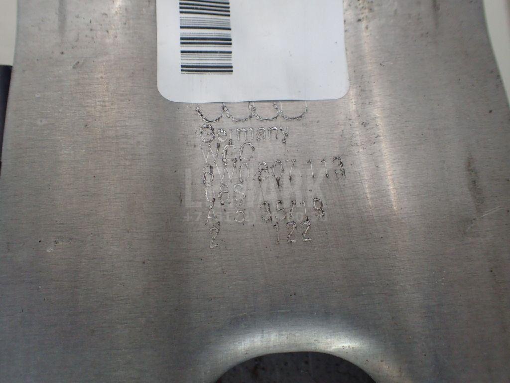 Усилитель переднего бампера