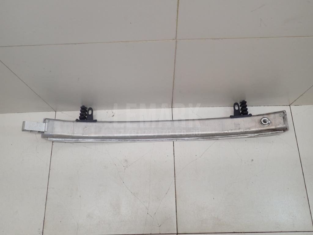 Усилитель переднего бампера