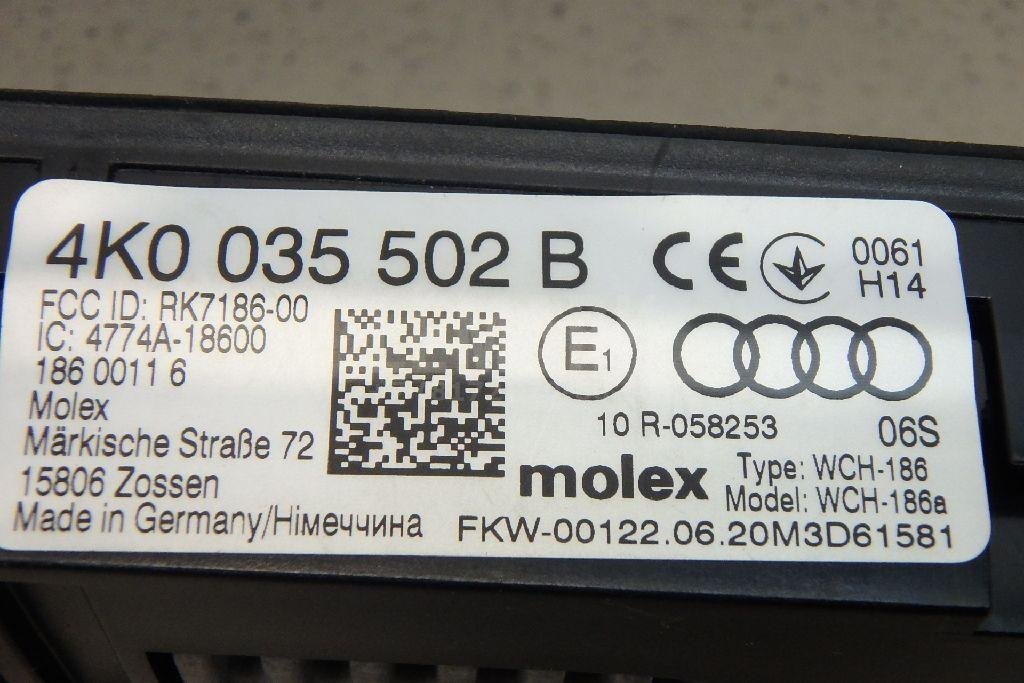 Док-станция для беспроводной зарядки