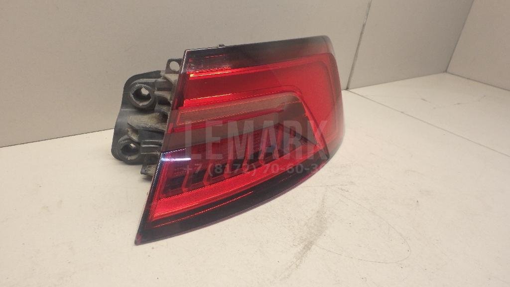 Фонарь задний наружный правый