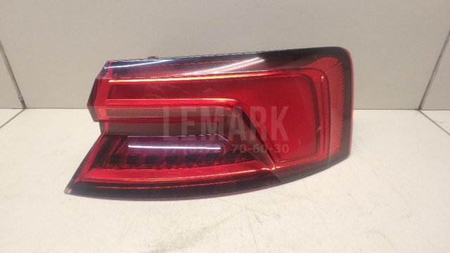 Фонарь задний наружный правый