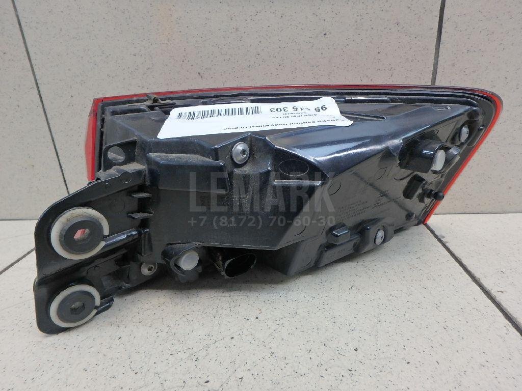 Фонарь задний наружный левый