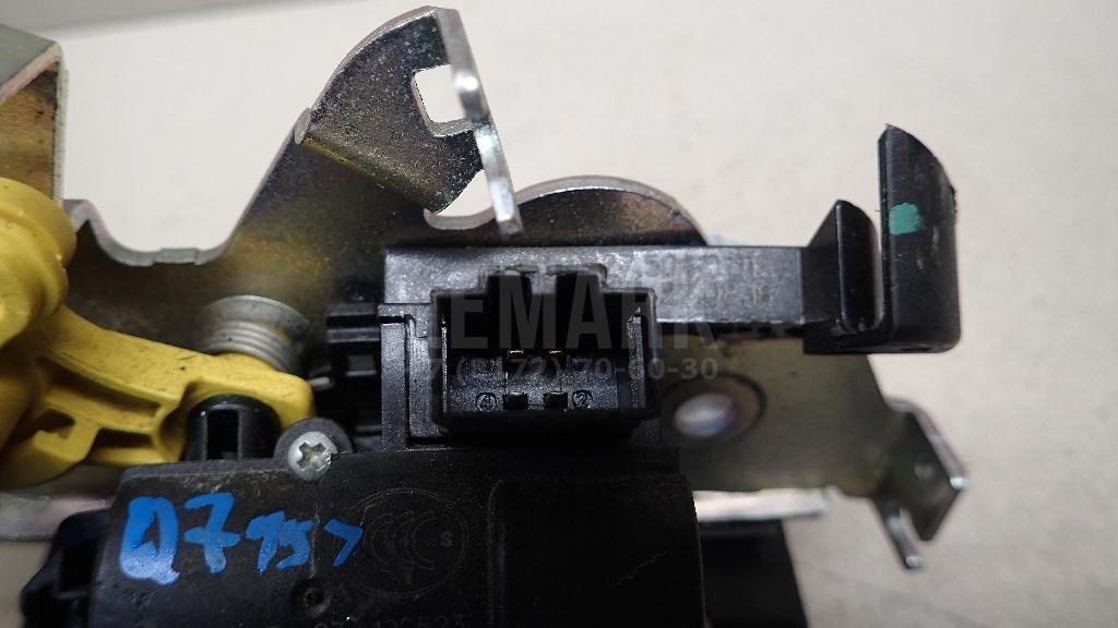 Замок багажника