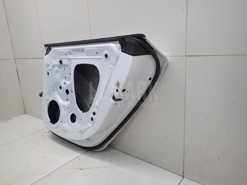 Дверь задняя правая