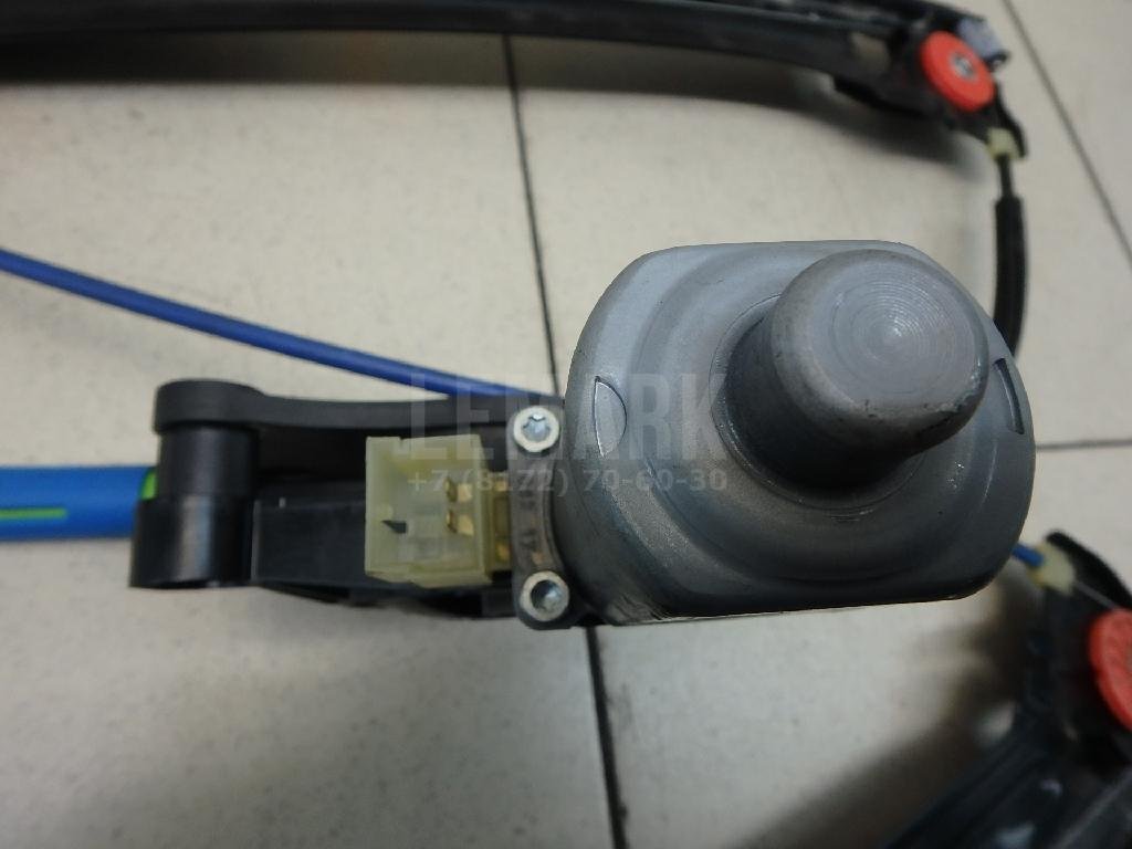 Стеклоподъемник электр. передний правый