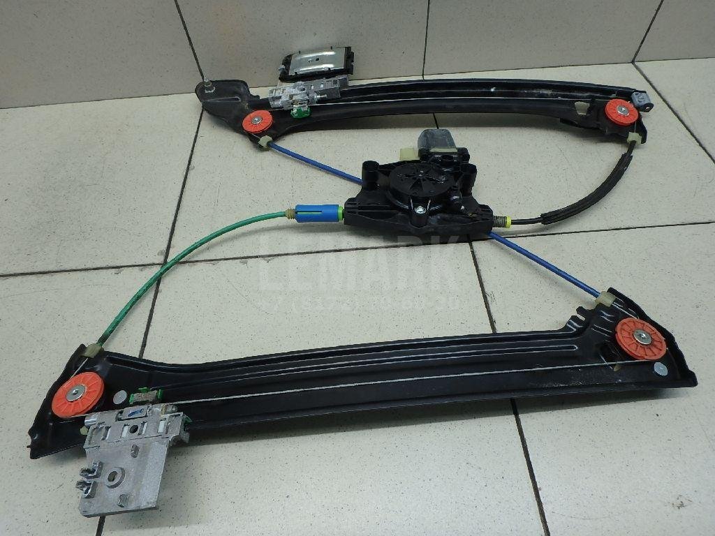 Стеклоподъемник электр. передний правый