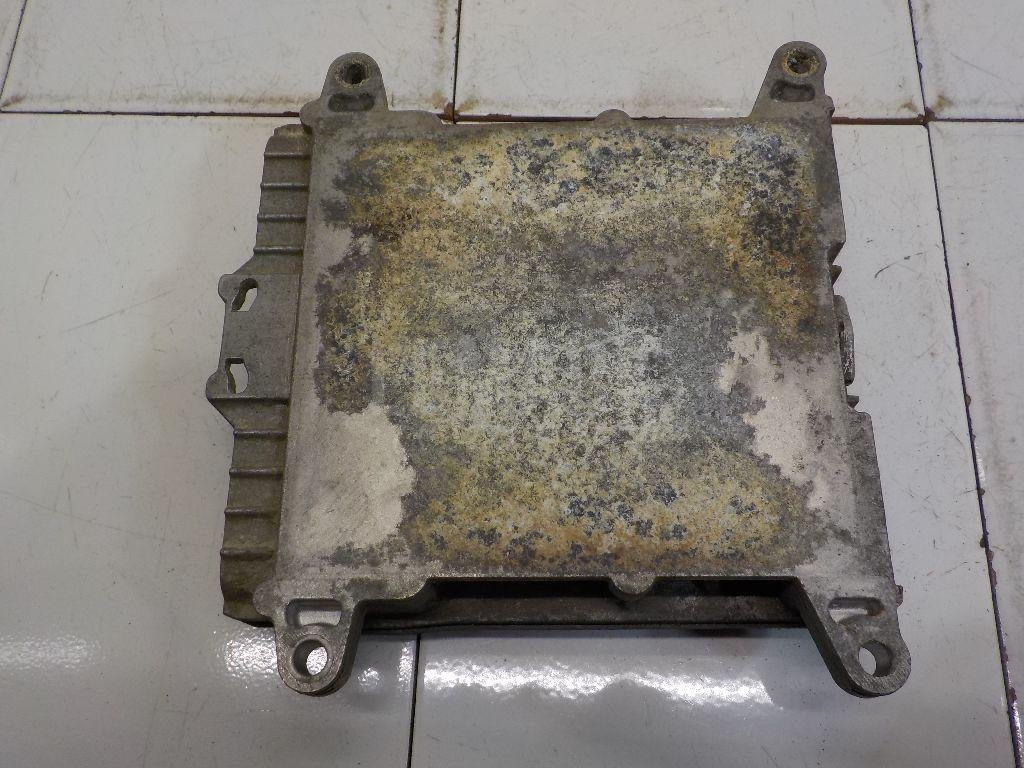 Блок управления двигателем