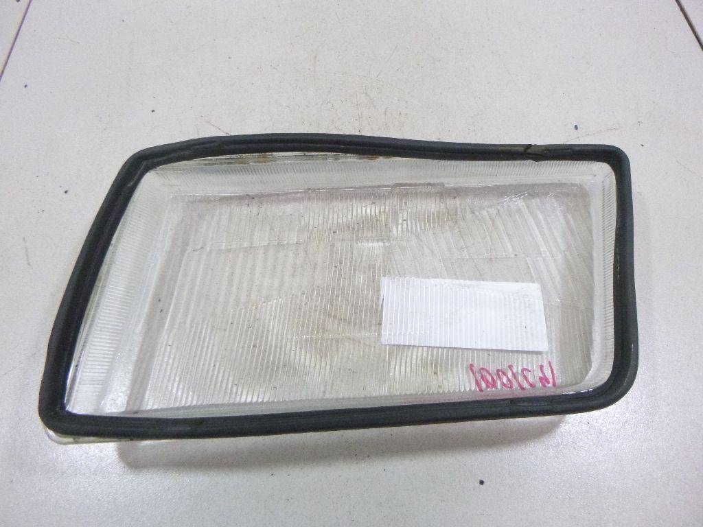 Стекло фары правой