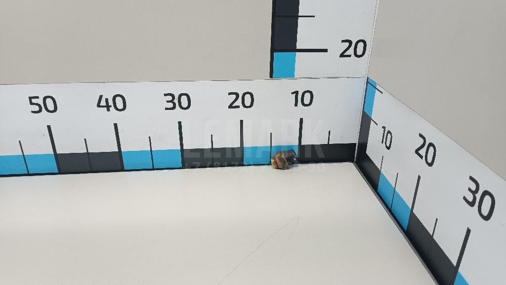 Датчик вкл.вентилятора 3х конт для  Audi 80/90 [B4] 1991-1995