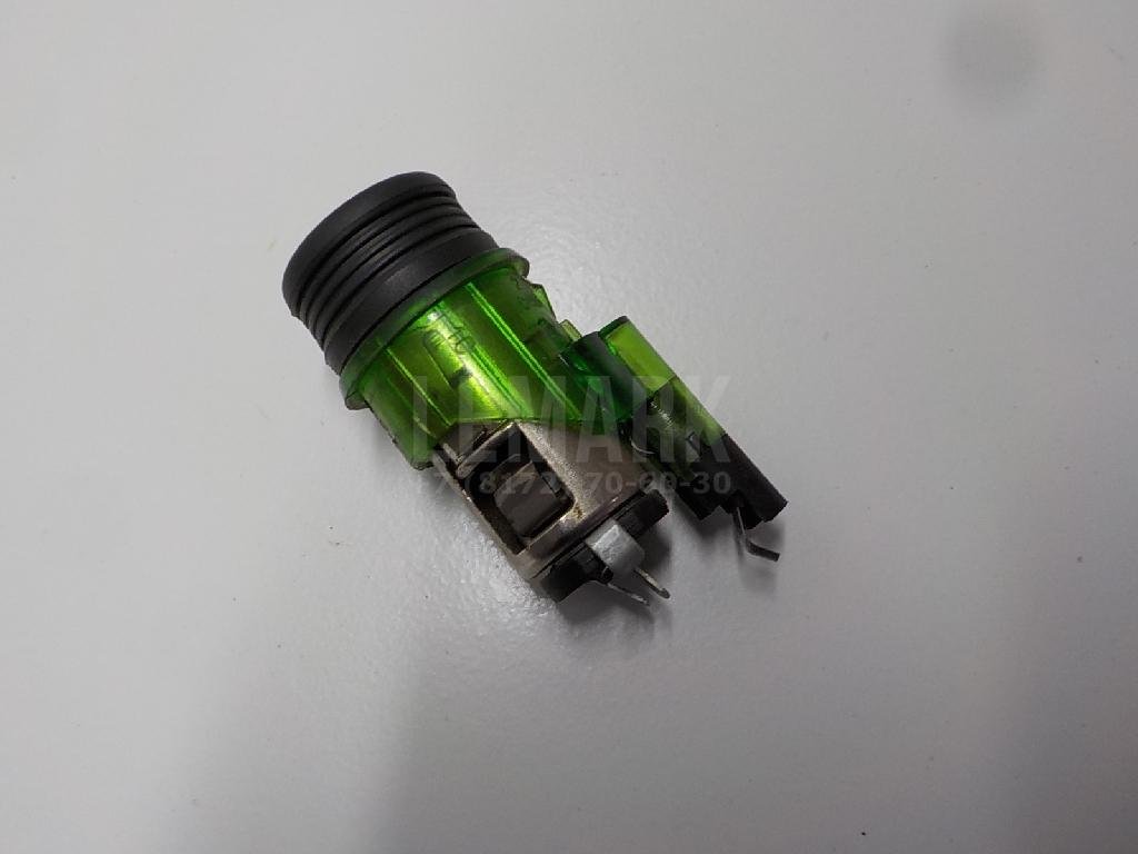 Гнездо прикуривателя