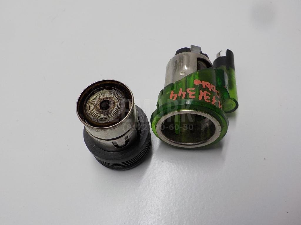 Гнездо прикуривателя