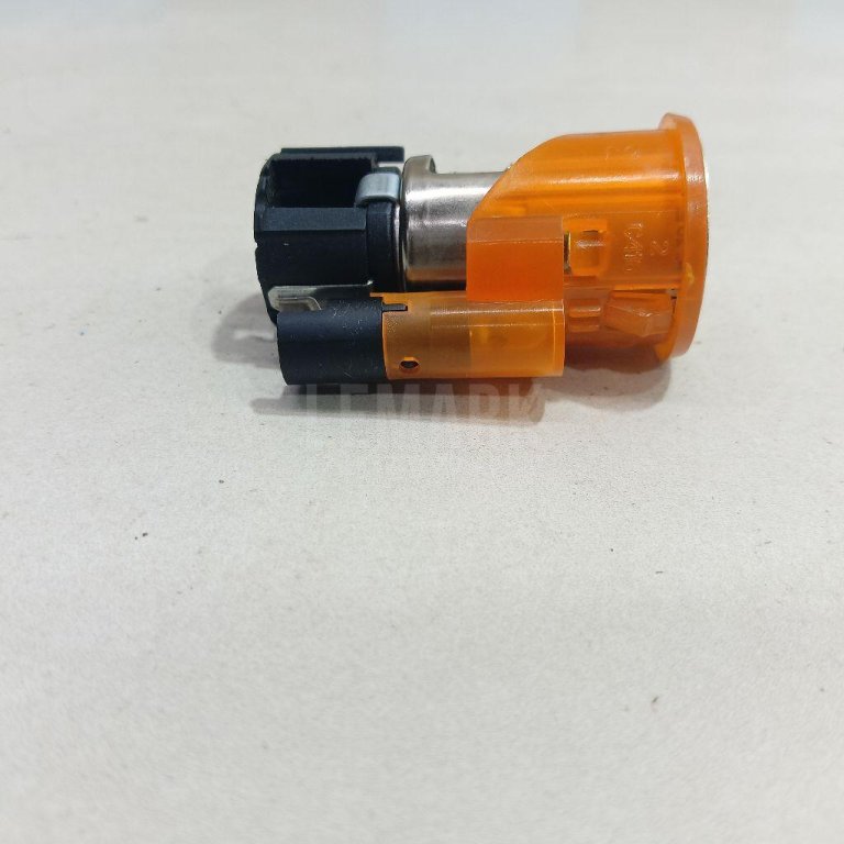 Гнездо прикуривателя