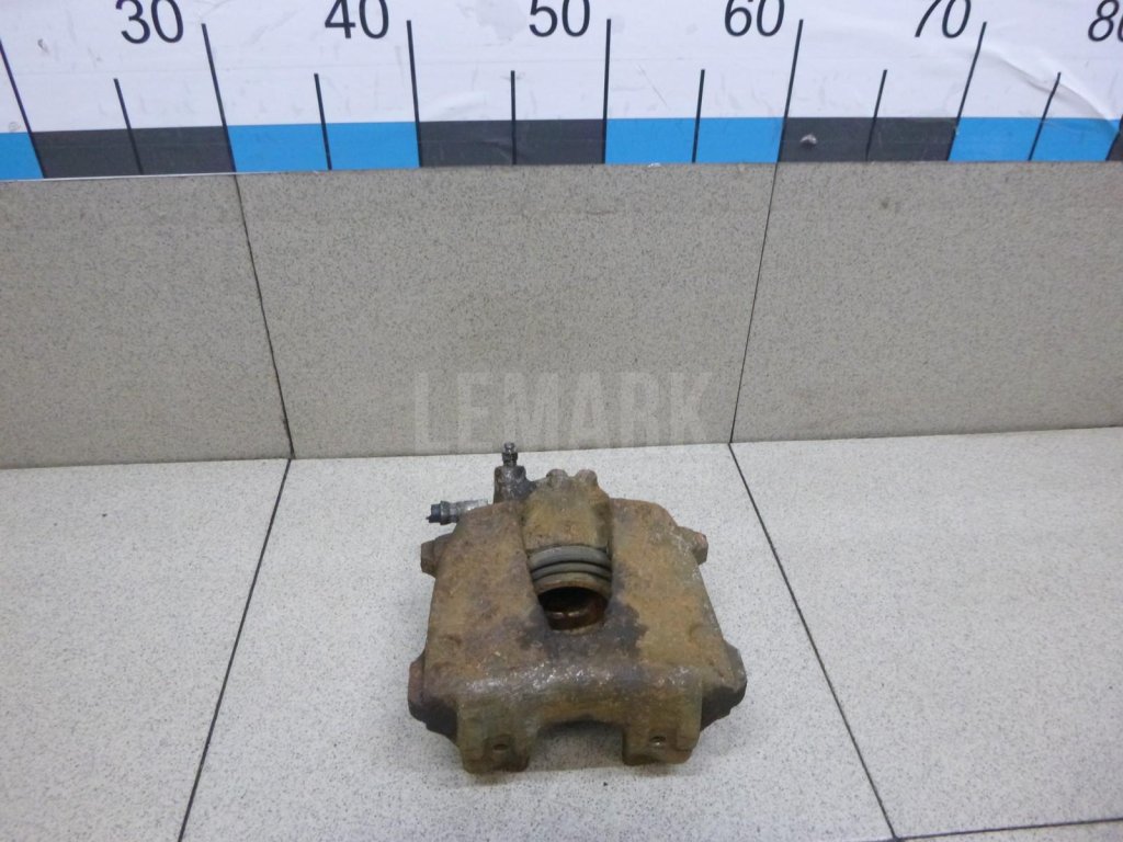 Суппорт тормозной передний правый