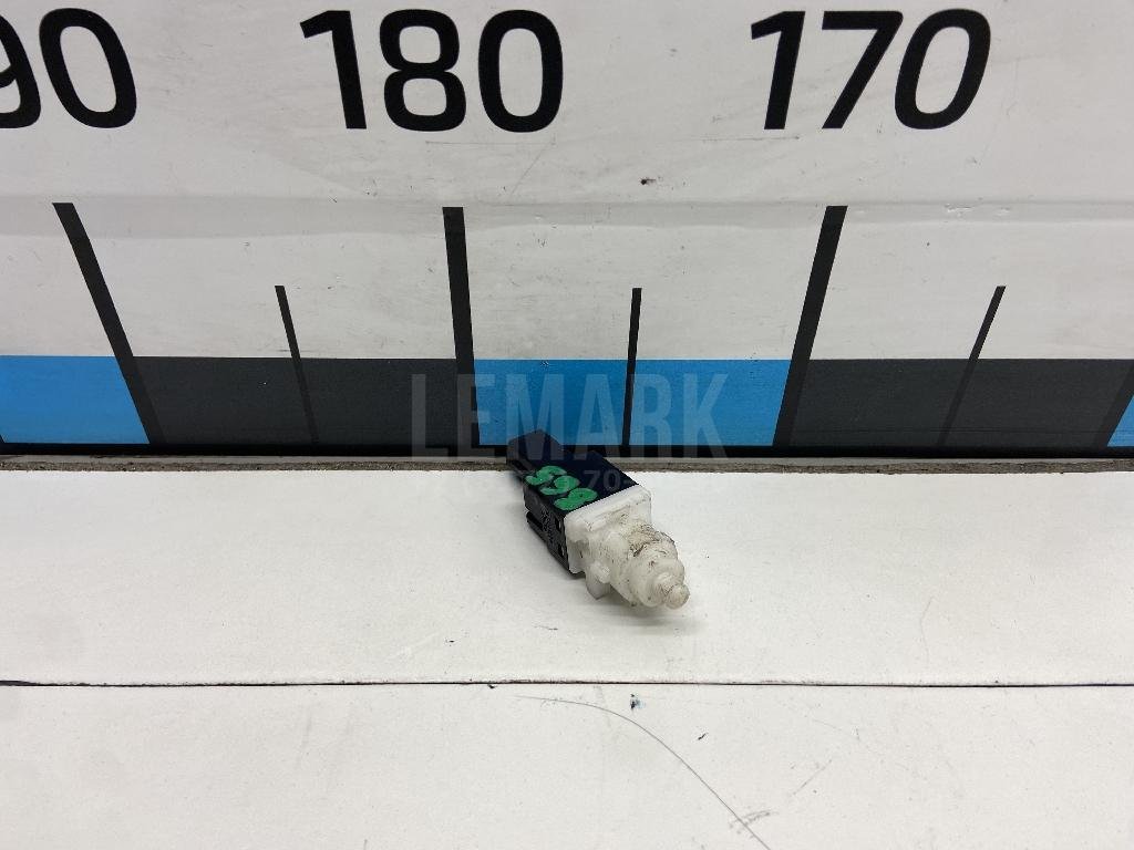 Датчик включения стопсигнала