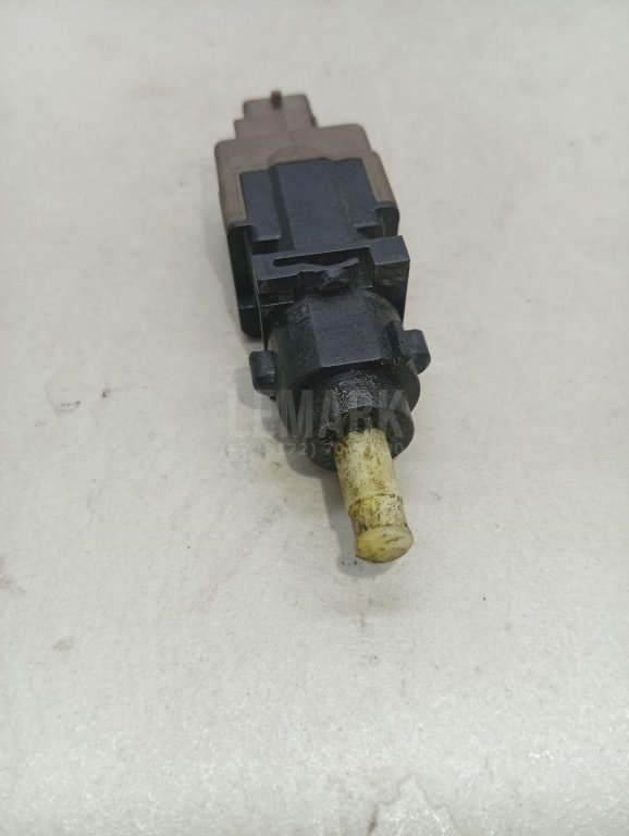 Датчик включения стопсигнала