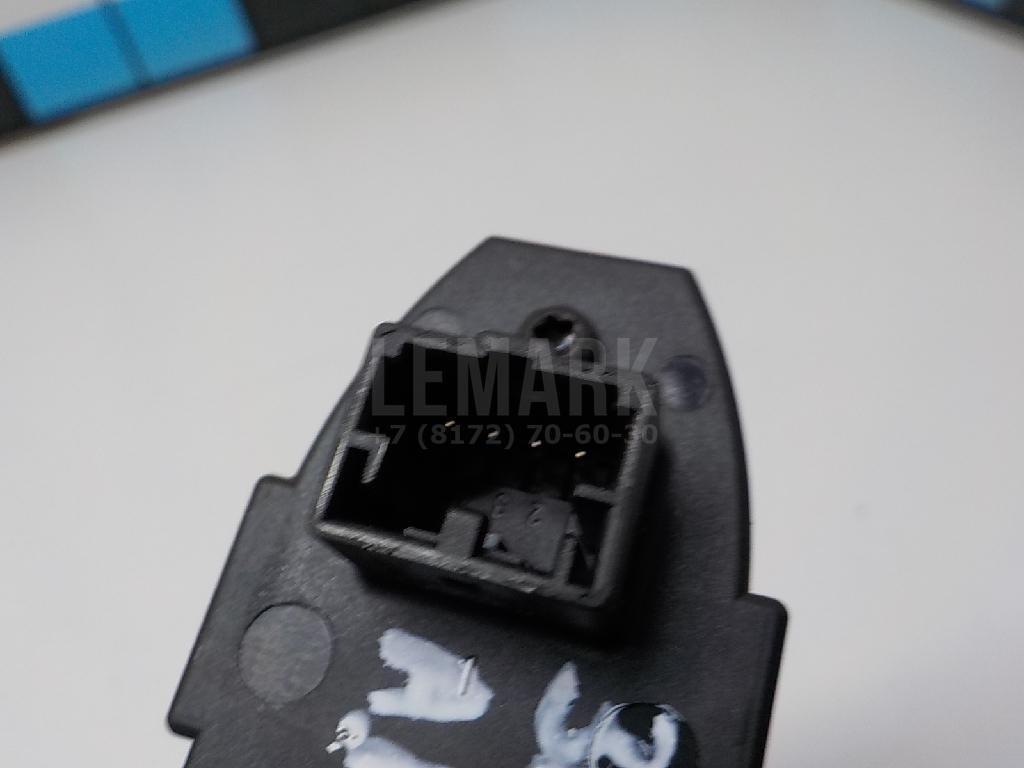 Кнопка стеклоподъемника