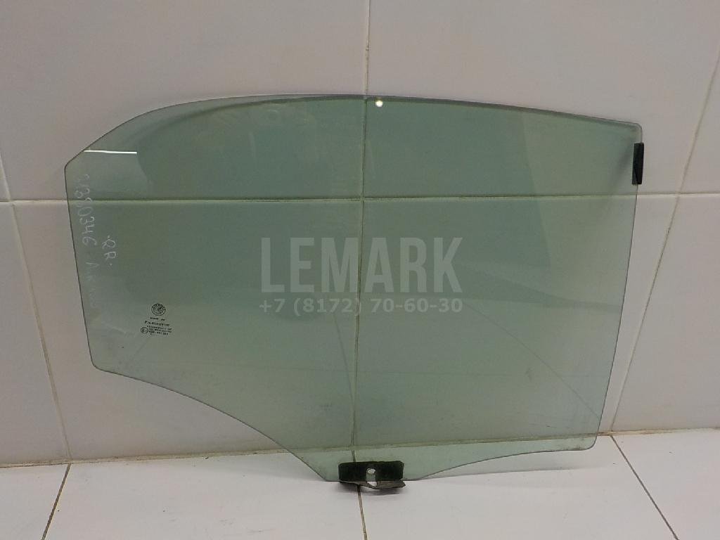 Стекло двери задней правой