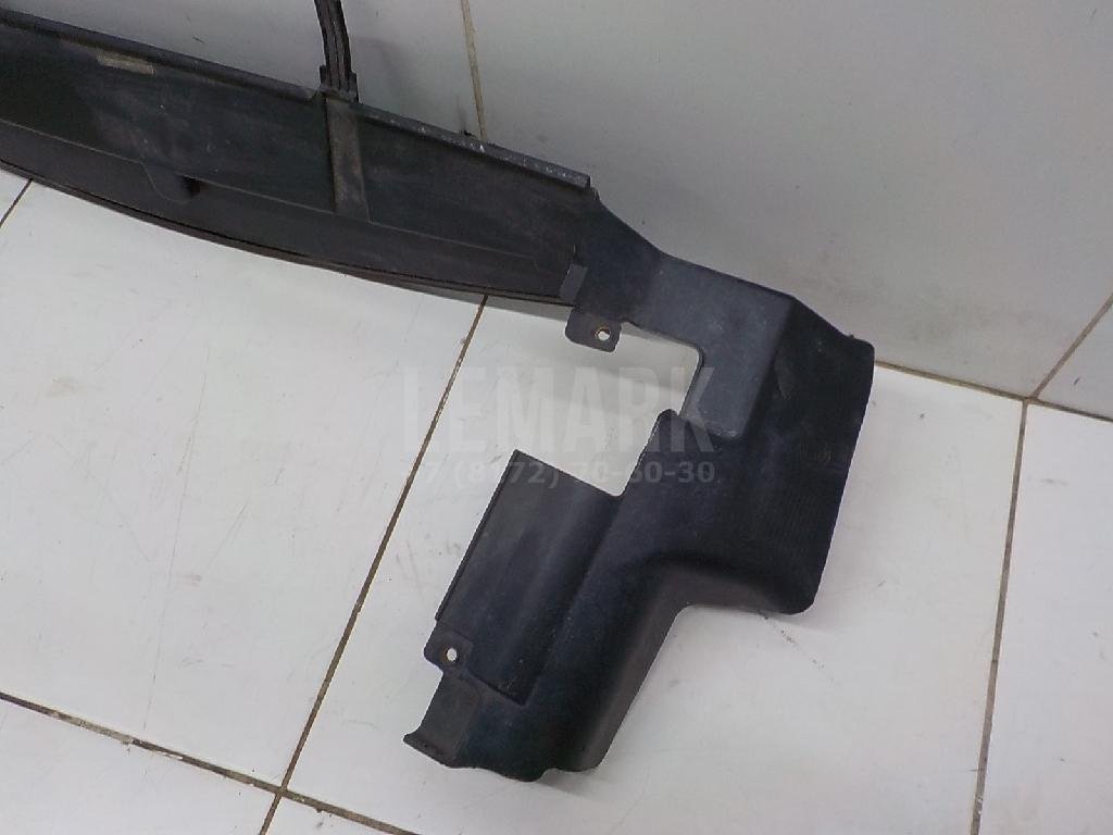 Воздуховод радиатора нижний