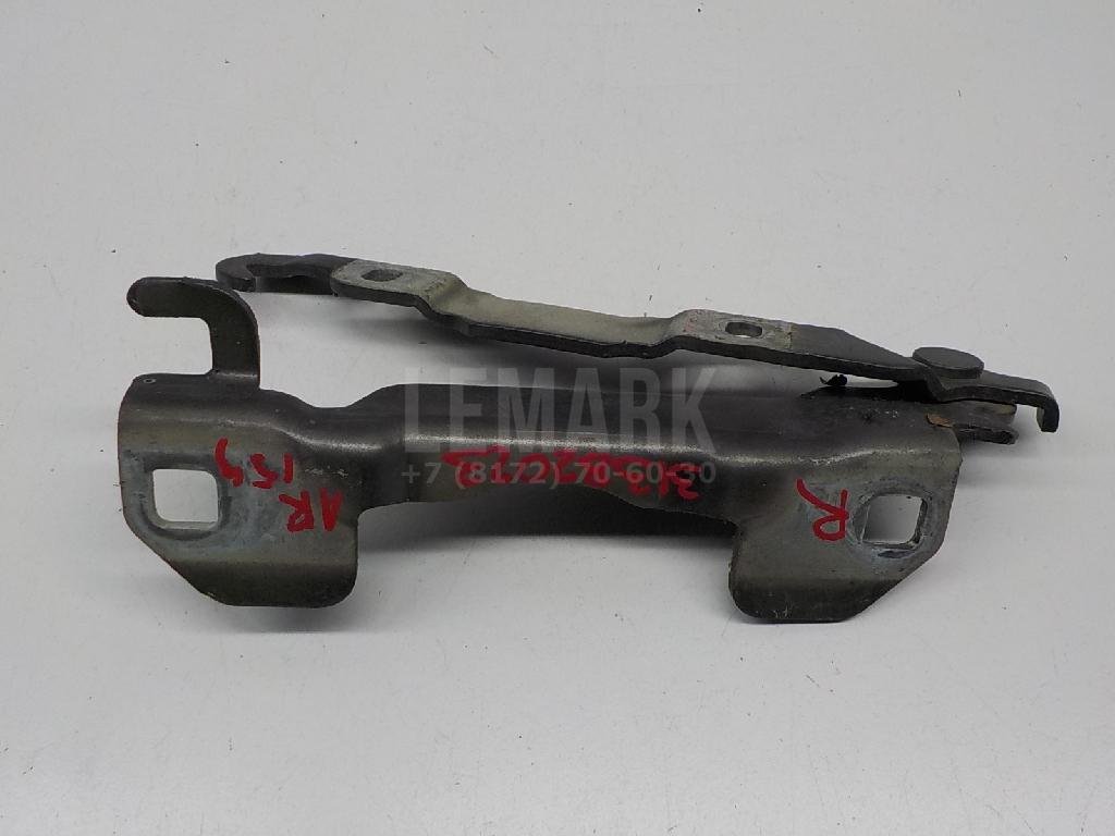 Петля капота правая