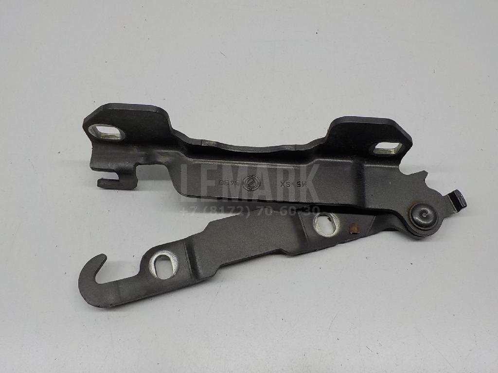 Петля капота правая