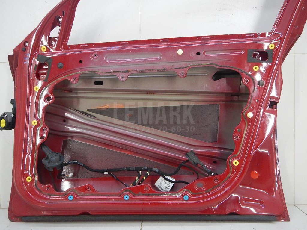 Дверь передняя правая