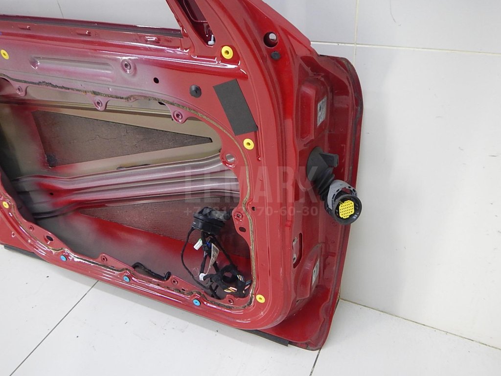 Дверь передняя левая